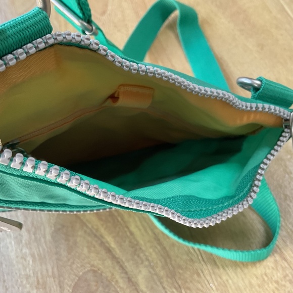 Baggalini Like New Travel Nylon Double-Zip Pocket Crossbody Bag - Picture 11 of 12